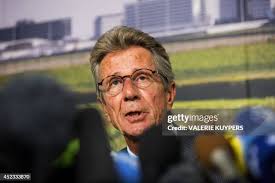 148 Continental Boeing 777 Stock Photos, High-Res Pictures, and Images