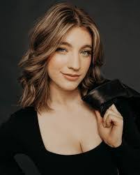 Kristi Rhodes's Instagram, Twitter & Facebook