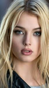 Joana Lima's Instagram, Twitter & Facebook