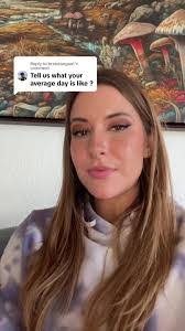 Amber Sparling's Instagram, Twitter & Facebook