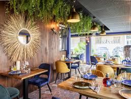 Cote Bleue Sur Un Plateau Livraison Repas A Domicile Carry Le Rouet Commande En Ligne