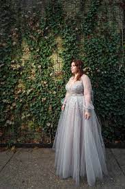 You Ll Be Starry Eyed Over This 1920s Inspired Wedding Complete With Showstopping Gown Plus Wedding Dresses Silver Wedding Dress Wedding Dresses Plus Size