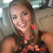 Kendra Dotson's Instagram, Twitter & Facebook