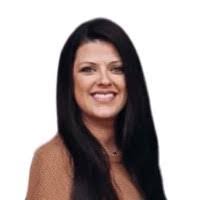 Kendra Wood's Instagram, Twitter & Facebook