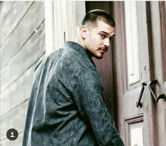Pin By G C On Cagatay Ulusoy Turkish Actors Cagatay Ulusoy Actors