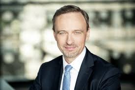 Nie wszystkim wysokim menedżerom podobała się ta transakcja. Zmiany W Skladzie Zarzadu I Rady Nadzorczej Deutsche Bank Polska S A