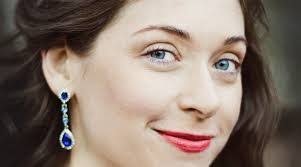 Heather Petrie's Instagram, Twitter & Facebook