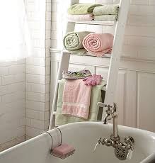 To make something like this you need rope, something to this is a rather unusual idea for a bathroom towel rack but it looks nice in a rustic setting and it's also quite practical as it can hold multiple extra towels. 11 Beautiful Ways To Display Bathroom Towels Tip Junkie