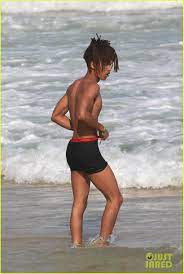 Jaden Smith Goes Shirtless, Wears His Underwear at the Beach: Photo 977892  | Jaden Smith, Shirtless Pictures | Just Jared Jr.