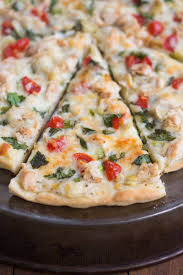 White Garlic Chicken And Vegetable Pizza Recipe Vegetable Pizza Pizza Recipes Homemade Chicken And Vegetables
