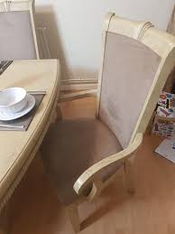 An extendable dining table and chairs can be a great tool for taking on unexpected guests or pleasant company and making more room for everyone on short notice. 8 Seater Dining Table Chairs In Rochdale Fur 300 00 Zum Verkauf Shpock De
