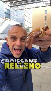 ¿Tú qué crees? #croissantdechocolate #croissantdenutella #croissantrelleno