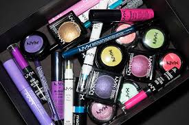 Although vegan animal rights activist natalie portman is the face of dior, and the brand makes vegan shoes and accessories for her, they have not stopped. What Is Nyx Cosmetics Into The Gloss Into The Gloss
