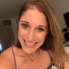 Alissa Carpenter's Instagram, Twitter & Facebook