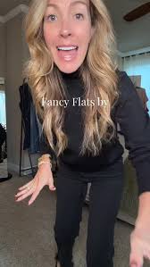 ⏰If you're looking for Style & Comfort around the clock, Beauties, your  dream shoe has arrived. ‼️Comment SHOE to receive DM & code: Catherine20  for 20% off @easyspiritofficial 👠 👠Meet the Dorian