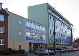 Jeden, der umgezogen ist, verpflichtet der gesetzgeber sie möchten also einen bekannten oder freund mit einer vollmacht zum einwohnermeldeamt. Gymnasium Wanne Wikipedia