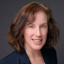 Last week, I completed my graduate studies, receiving my Master's in  Management (Global Project Management Specialization).