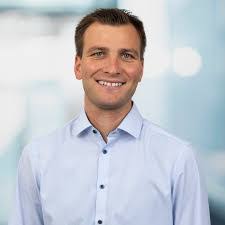 Julian Schaffer's Instagram, Twitter & Facebook