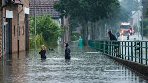 Er komt sinds dinsdag een enorme hoeveelheid regenwater uit de lucht, en het einde is nog niet in zicht. Rgm3aefdl8jmlm