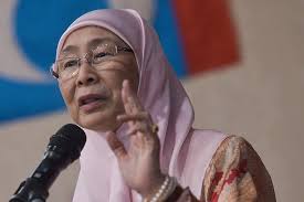 What was the name of wan azizah wan ismail's husband? Dr Wan Azizah Parliament Must Reconvene To Address Rising Sexual Harassment Domestic Violence During Mco Ham Kar Chan