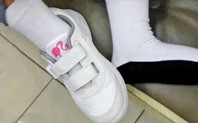 Sekarang ni dah banyak produk stokin dan sarung tangan untuk menginovasikan lagi kelengkapan berhijab termasuk jugak kami tidak mahu ketinggalan. Kami Masih Bincang Warna Stoking Pelajar Kata Menteri Free Malaysia Today Fmt