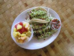 Favorite or best beach is a subjective designation but i really hope your favorite beach unfortunately their fish tacos were disappointed but their craft beer is fantastic. Anna Maria Island Beach Cafe Holmes Beach Restaurant Bewertungen Telefonnummer Fotos Tripadvisor