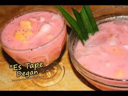 Ambil bagian kelapa muda dengan sendok atau pengerok, sisihkan. Kreasi Mudah Membuat Es Tape Degan Enak Dan Segar Ala Zasanah Youtube