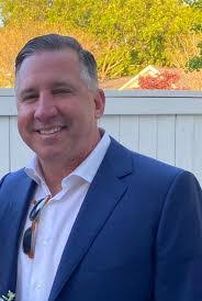 Sean Chappell's Instagram, Twitter & Facebook