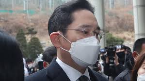 지금 스승님께서 이재용씨는 스승을 만나야 된다고 하셨는데, 제가 보기에는 주위에 이재용씨를 이끄는 분도 없는 것. Yf 2ex3idvkvtm