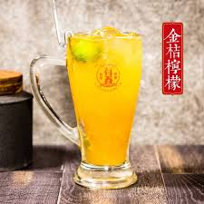 金桔檸檬你覺得他就是那樣嗎 那你應該來 有春 喝喝看絕對是你沒有喝過的真味道冬天來的越來越晚天氣忽冷忽熱越來越難掌握有春陪你不論天氣如何喝冷的喝熱的都有滿滿的維生素c 保護身體鞏固喉嚨