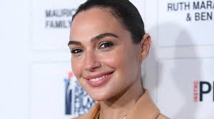 Protesters disrupt Gal Gadot's Walk of Fame ceremony