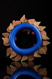 Prolific nigerian rappers, vector and m.i abaga come through with their highly anticipated collaborative effort titled crown of clay. Wall Hanging Mexican Clay Crown With Flowers Folk Art Home Accent Carapan Mexican Folk Art Store Since 1950