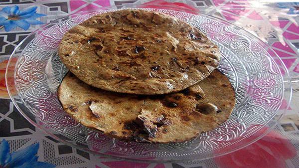 Image result for bajre ki roti or gud pic"