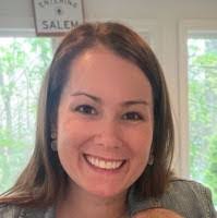 Amber Dooley's Instagram, Twitter & Facebook