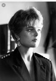 Erika Eleniak short hair