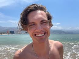 Hayden Nash (@haydennashmoore) • Instagram photos and videos