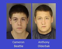 2 men arrested in cigarette shop robbery attempt
