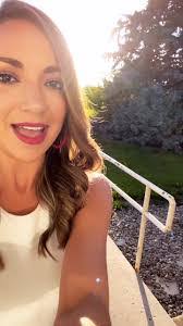 Alissa Kinney's Instagram, Twitter & Facebook