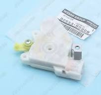 💯 Genuine OEM Nissan Maxima Infiniti J30 I30 Front Left Door Lock Actuator  Assy