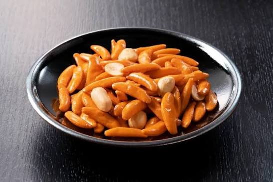 Kaki no Tane