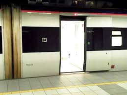 Ets platinum train costs the highest ticket price and it takes the shortest time (5 hours 30 mins) to reach padang besar from kl sentral and it only stops at 9 stations: Taking Ets Train From Kl Sentral To Padang Besar Busonlineticket Com