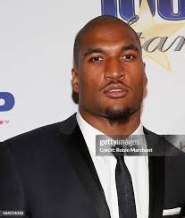 212 Larry Walters Photos & High Res Pictures