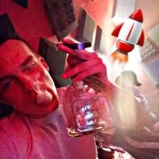 Stream De'Angelo Neal music