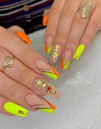 La tendencia mas guay del momento, no importa si llevas uñas cortas o largas, da igual, si solo buscas diseños de uñas sencillos. 550 Ideas De Nails En 2021 Manicura De Unas Manicura Disenos De Unas