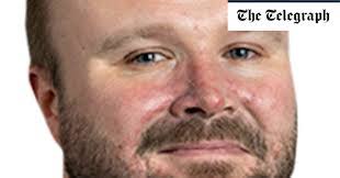 Alex Robbins's Instagram, Twitter & Facebook