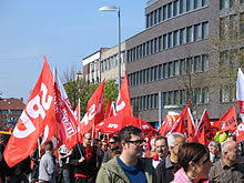 — tika atklāta lielā izstāde kristāla pilī, londonā. International Workers Day Wikipedia