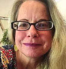 Amber Mealy's Instagram, Twitter & Facebook