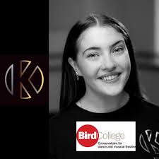 Abbie Fernandez's Instagram, Twitter & Facebook