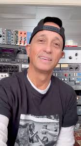 Just wrapped rehearsals for this week's festival shows over in NZ, before  we kick off our Bootleg Melancholy Album Tour next week in West Gippsland.  A bunch of you have been asking