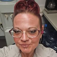 Trisha Huggins in people